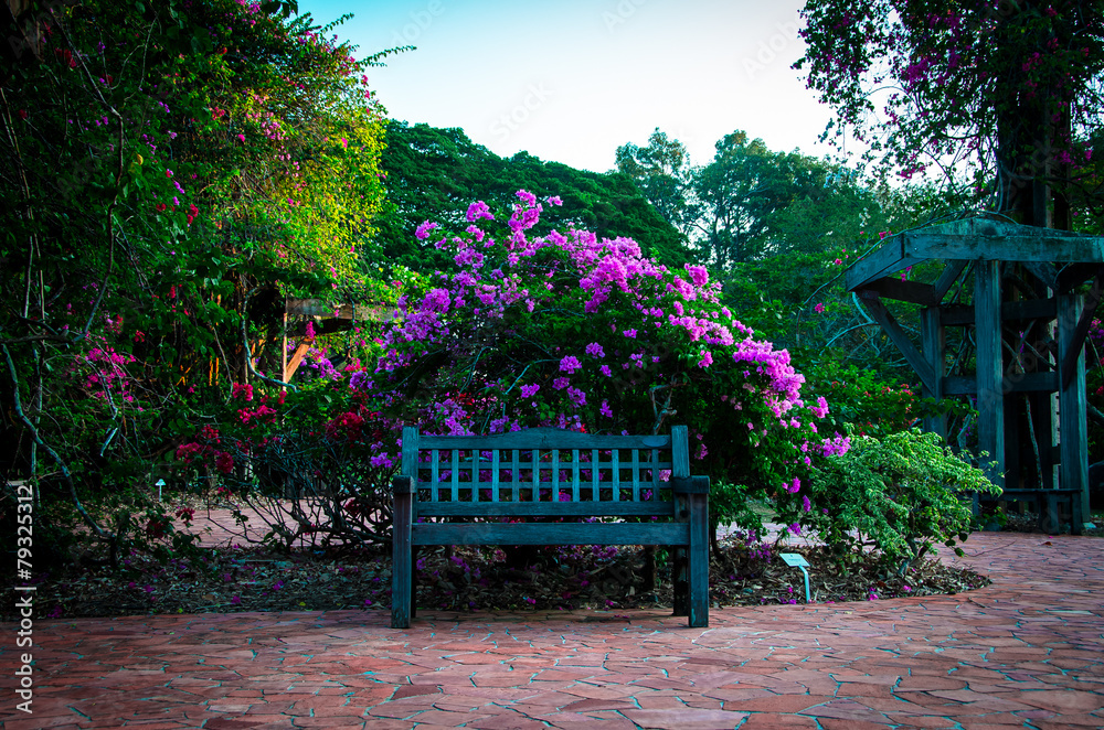 Naklejka premium Park bench