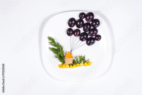 creative design of food on the plate