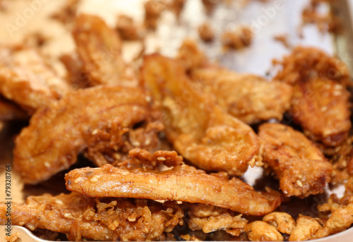 deep fried banana with sweet srispy flour