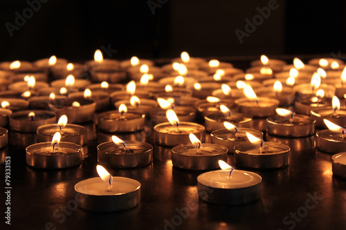 Fototapeta burning memorial candles