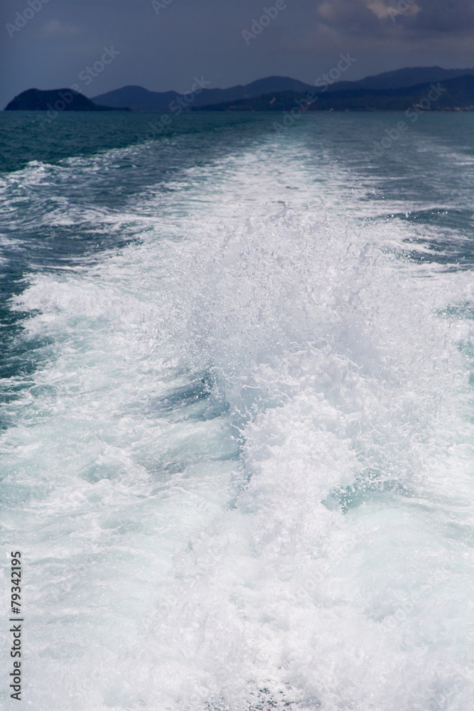 Fototapeta premium myanmar kho bay isle froth foam