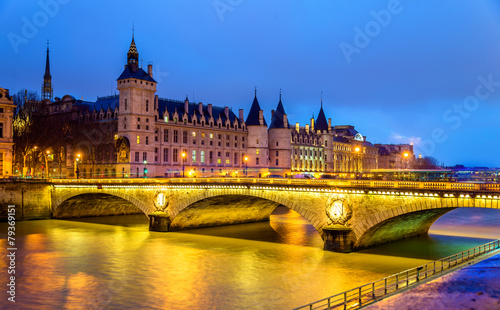 The Pont au Change and the Conciergerie in Paris - France © Leonid Andronov