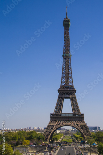 Eiffel Tower in Paris © tanaonte