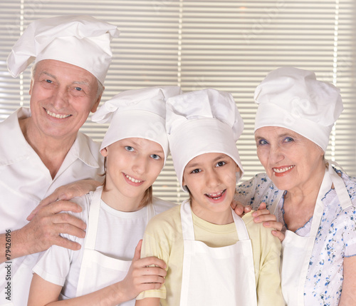 couple and their grandchildren