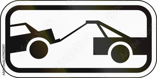 United States traffic sign: Tow away zone