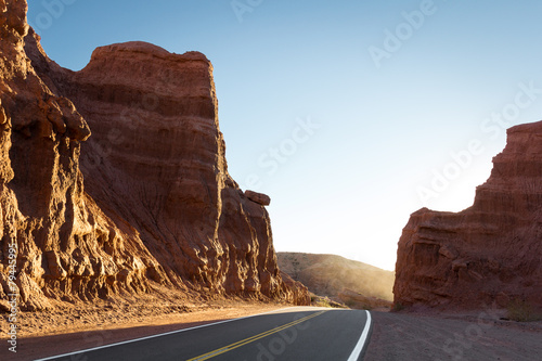 Fényképezés Road through of Canyons