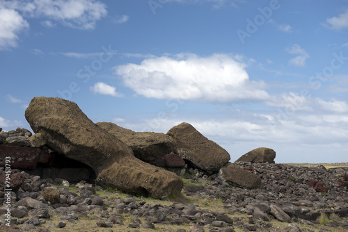 Moai-Reste (Osterinsel, Rapa Nui) © airmaria