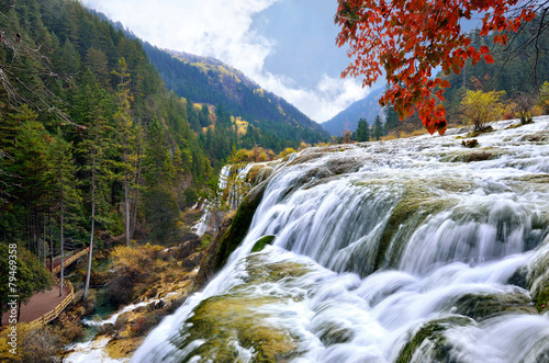 Pearl waterfall in Jiuzhaigou National Park