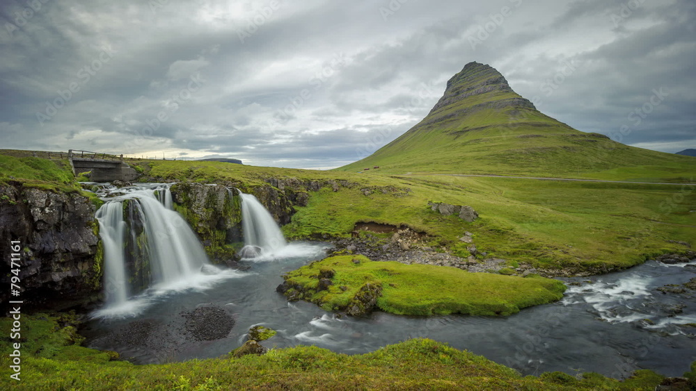 Kirkjufellsfoss waterfall and Kirkjufell mountain, Iceland Kirkjufellsfoss waterfall and Kirkjufell mountain, Iceland