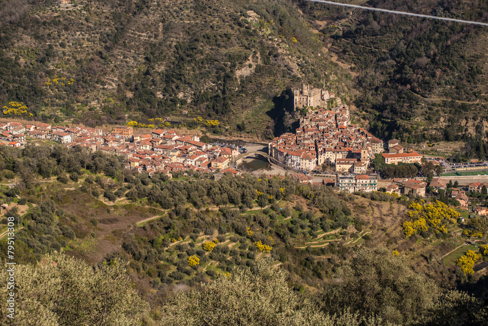 Fototapeta premium Veduta di Dolceacqua