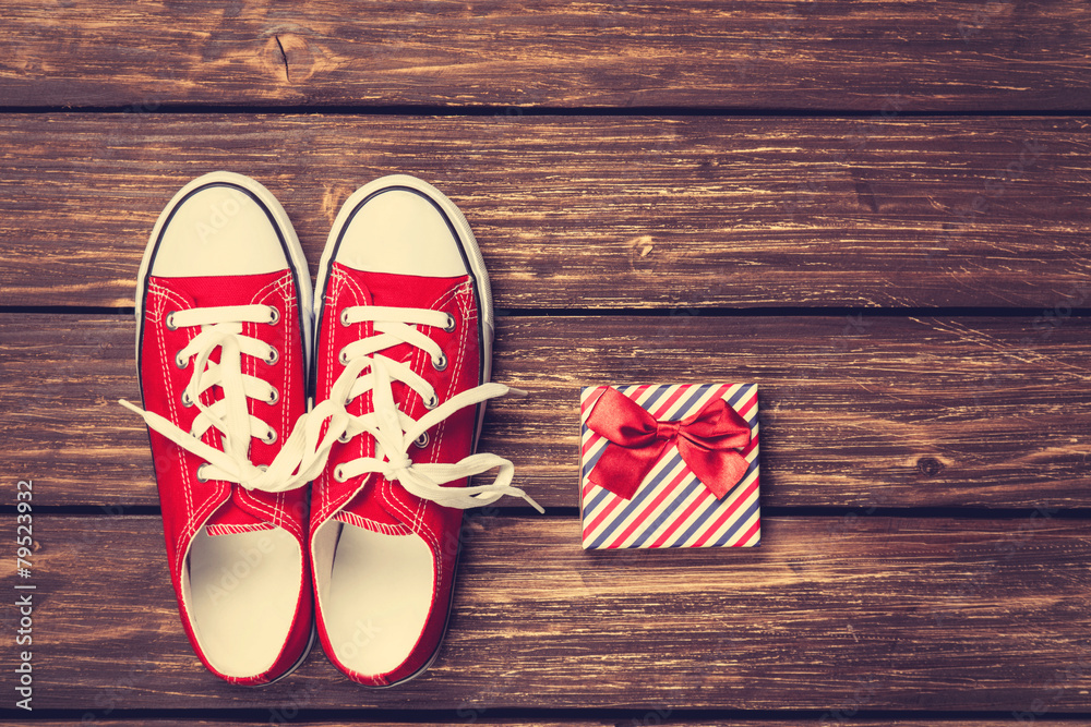 Gumshoes with white shoelaces and gift box Gumshoes with white shoelaces and gift box