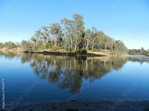 Fototapeta Naklejka Na Ścianę i Meble -  Murray River Reflection