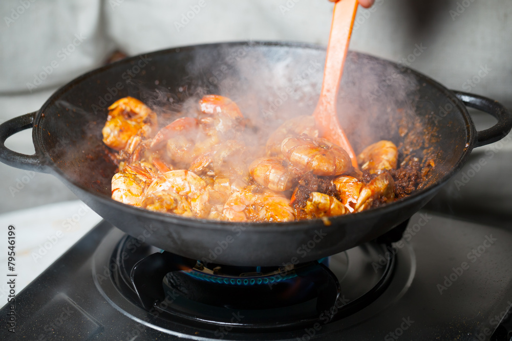 fresh fried shrimps with smoke