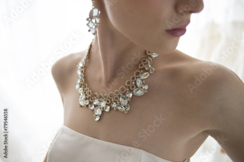 Bride wearing an expensive necklace
