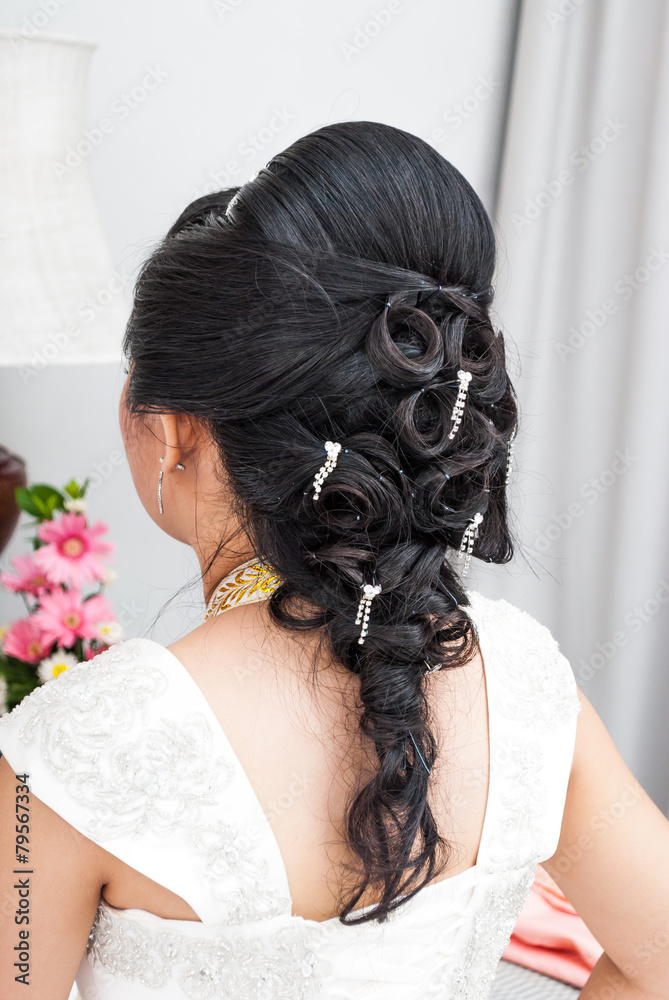Asian Thai Bride with Beautiful Hair Style