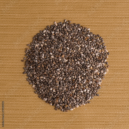 Circle of chia seeds © homydesign