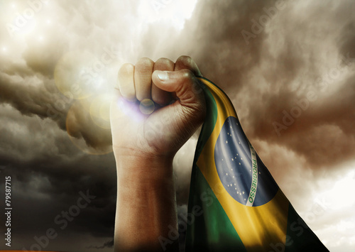 Povo Brasileiro não foge à luta photo