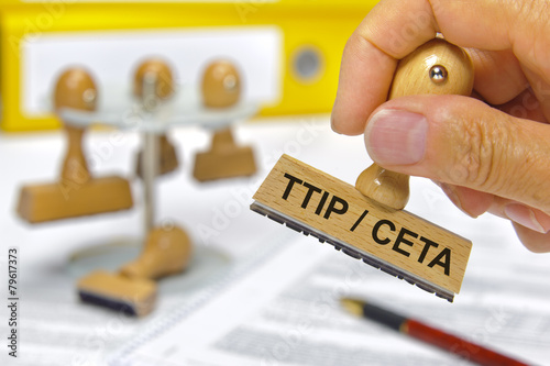 Wallpaper Mural TTIP CETA Freihandelsabkommen zwischen USA und EU Torontodigital.ca