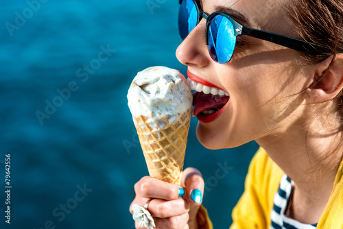 Fotografie, Tablou Woman with ice cream