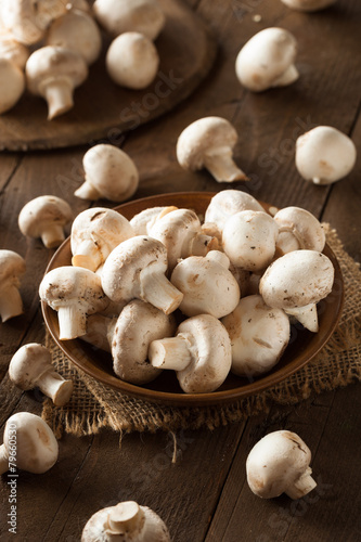 Raw Organic White Mushrooms