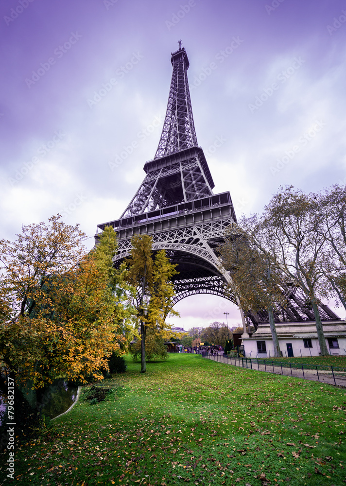 Paris Eiffel Tower, romantic purple sky