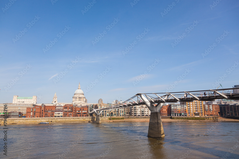 Naklejka premium St Paul Cathedral and Millennium Bridge in London