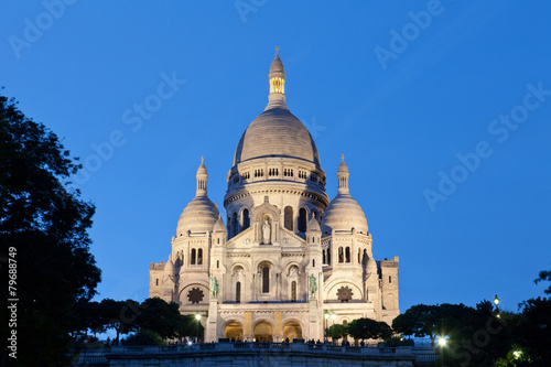 Sacre-Coeur Basilica in night,  Paris, France © Shchipkova Elena
