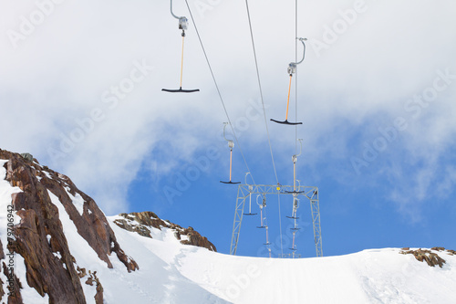 Empty ski tow lift © hopsalka