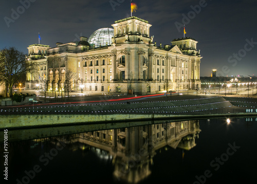 Deutscher Bundestag - Reichstag - Nachtaufnahme