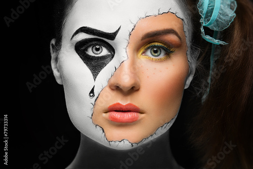 Fotografi Girl with mask