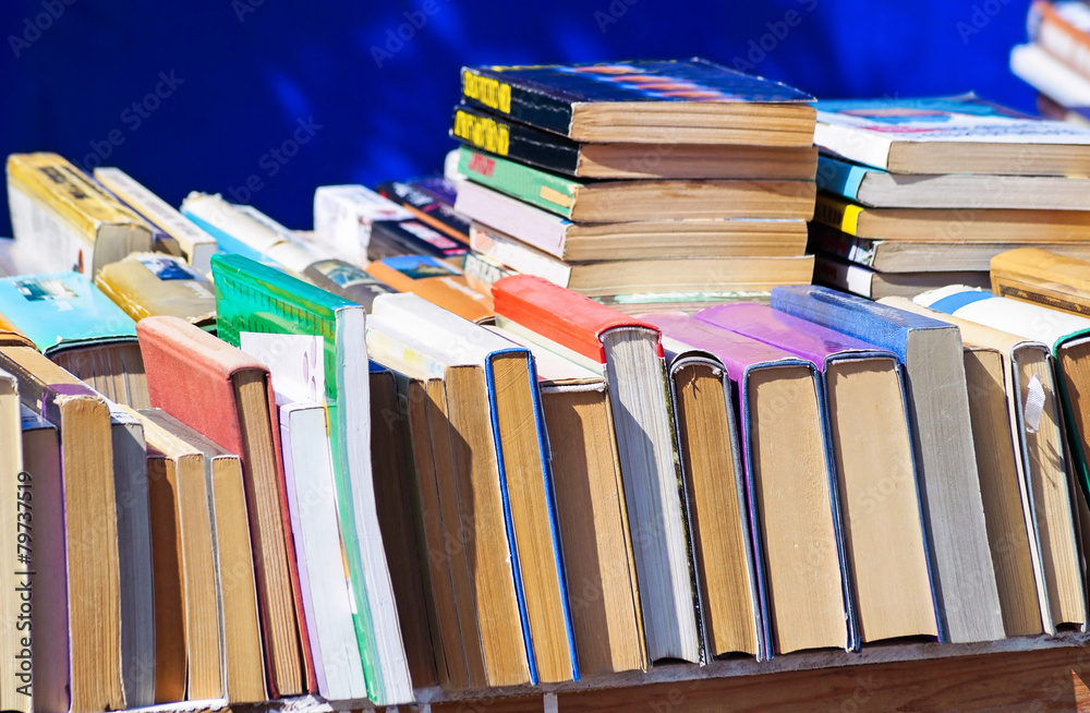 Obraz premium Old books on the table