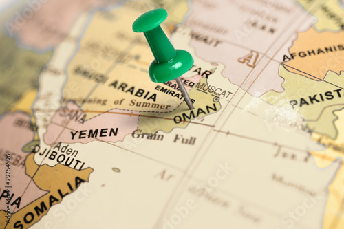 Location Oman. Green pin on the map.