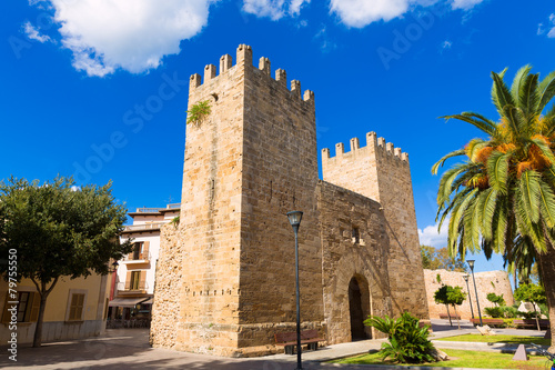 Alcudia Old Town Majorca Porta des Moll Mallorca © lunamarina