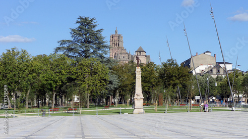 Rodez place et jardin du foirail