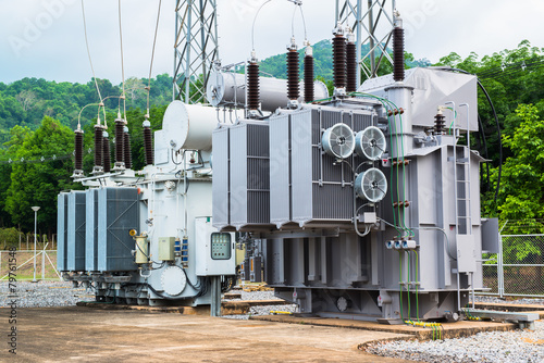 Transformer station and the high voltage electric pole