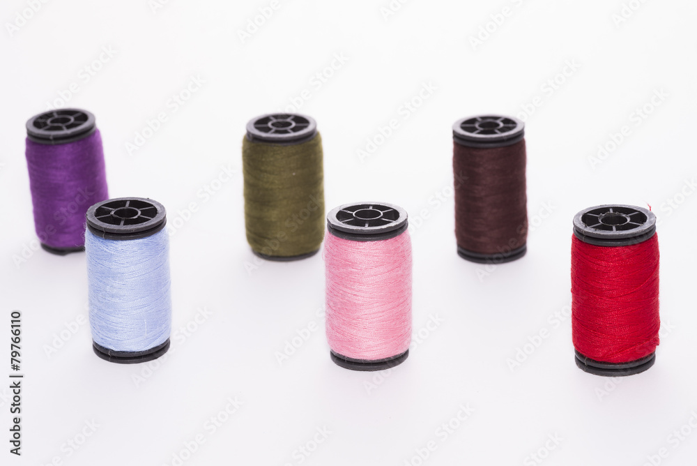 Hilos de coser. Hilos de coser.