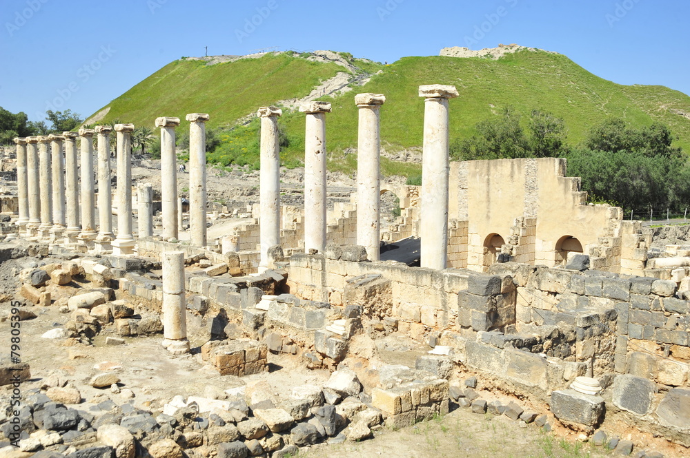 Stone columns in the Bet She'an National Park, Israel