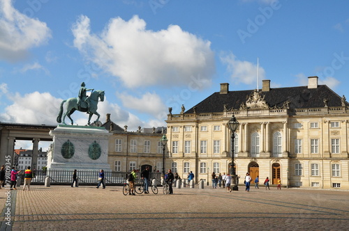 Plaza y estatua ecuestre Copenhague