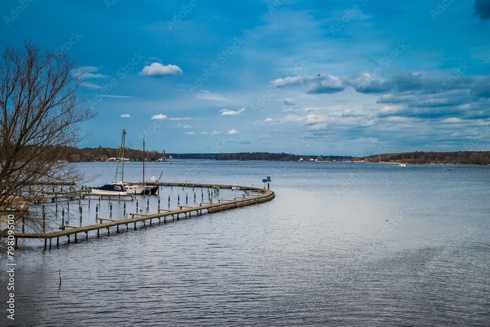 Großer Wannsee bei Berlin mit Segelboot Großer Wannsee bei Berlin mit Segelboot