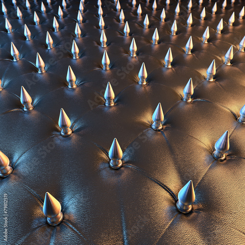 Polster, Lder schwarz, Spikes Stahl, Zentralperspektive