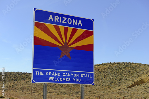 Arizona state welcome sign on interstate highway, USA