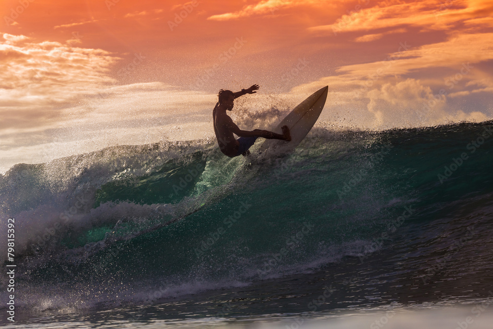 Surfer on Amazing Wave - obrazy, fototapety, plakaty 
