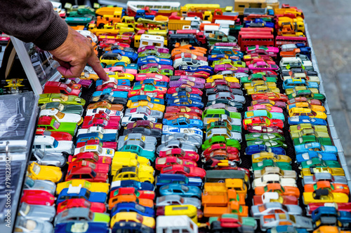 Bild auf Leinwand Viele bunte Spielzeugautos