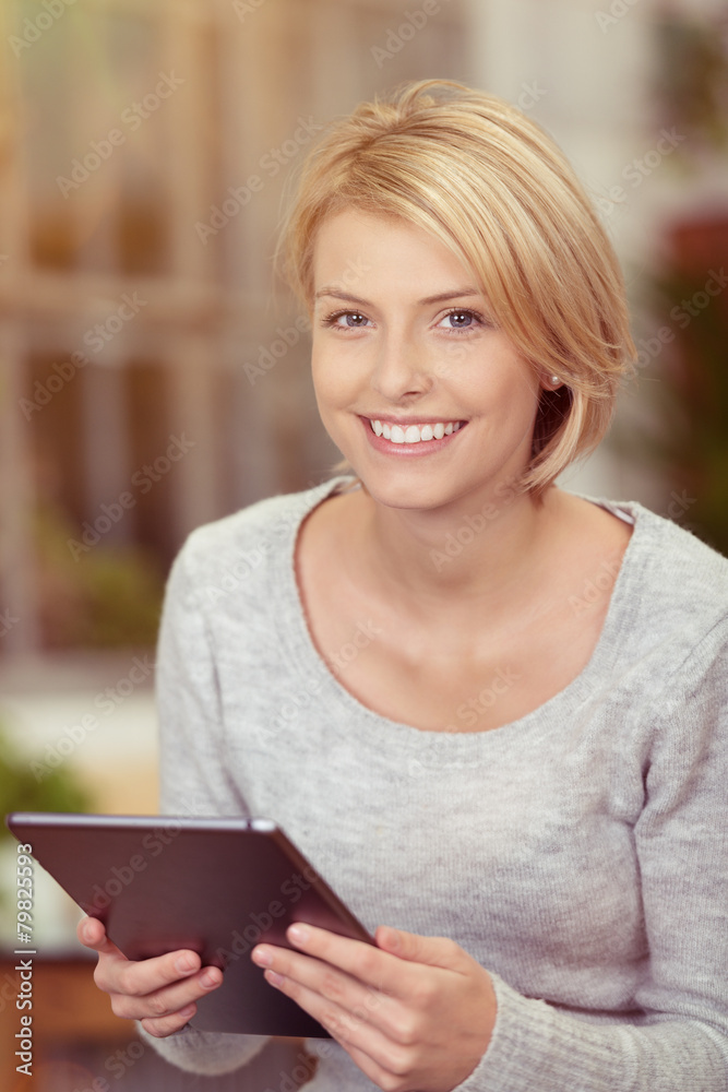 portrait mit tablet-pc portrait mit tablet-pc