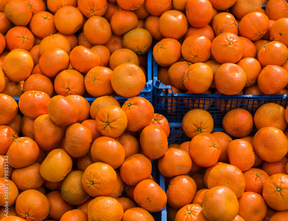 Oranges in boxes at the market