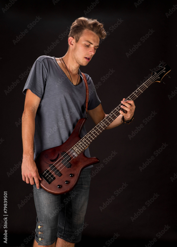 Obraz premium Bass guitarist.