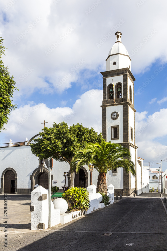 church of San Gines in Arrecife with its white-washed exterio