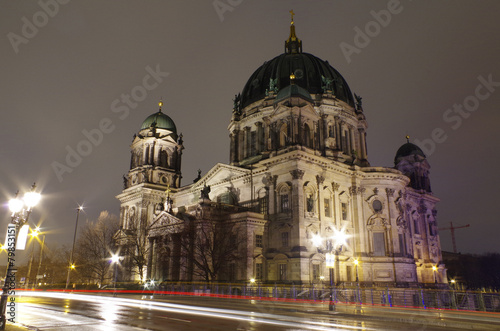 berliner dom bei nacht © annabell2012