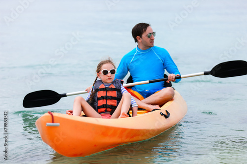 Father and daughter kayaking © BlueOrange Studio