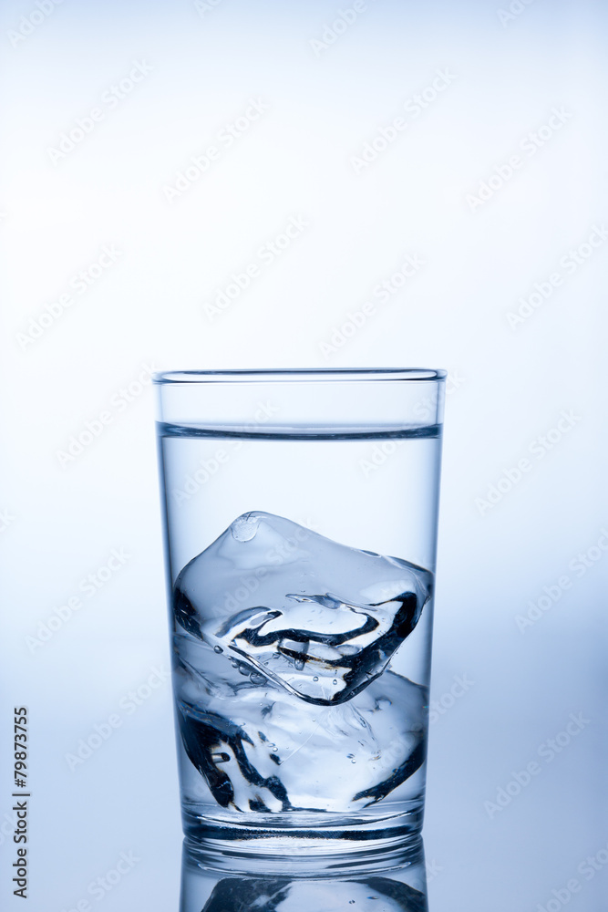水 水